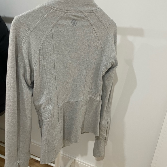 Grey Lululemon jacket - Picture 3 of 4